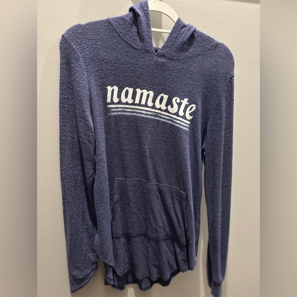 Very soft hooded long sleeve size medium